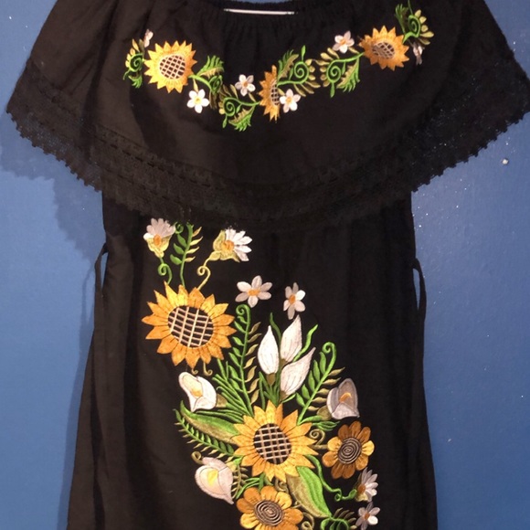 Mexican cloths and accessories - Picture 10 of 16